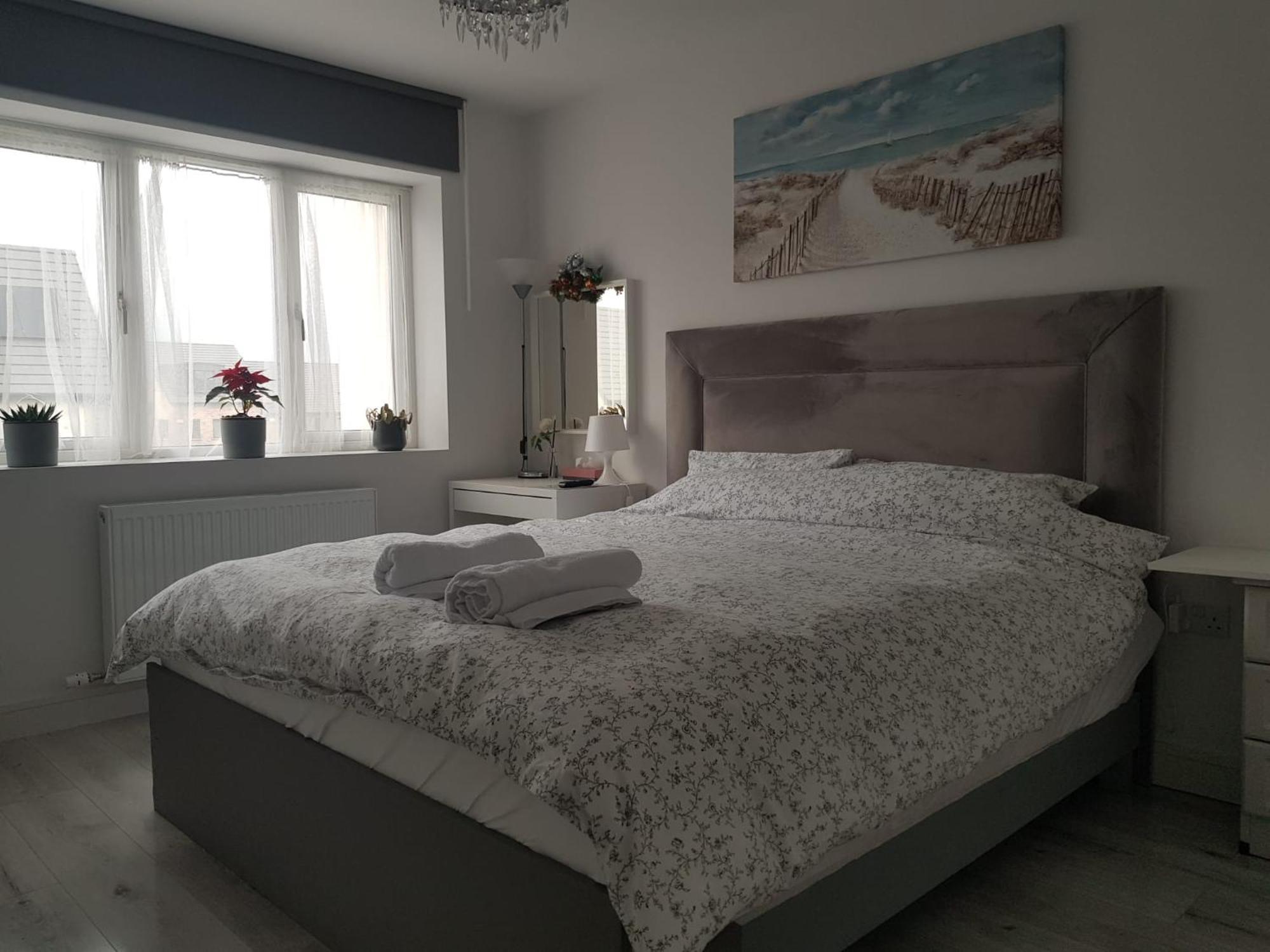 Barnoaks House - Private Room Ensuite Bathroom Homestay 더블린 외부 사진